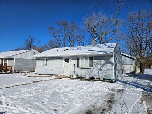 8129 Wicker Park Dr, Highland, IN, 46322-1032 | Card Image