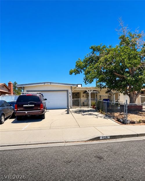 624 Donner Street, Las Vegas, NV, 89107 | Card Image