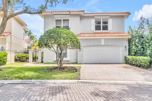 available-now-1547 Mariner Way, Hollywood, FL, 33019-5017 | Card Image