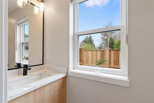 720 Stonebrook Lane, House other with 3 bedrooms, 3 bathrooms and 1 parking in Langford BC | Image 8