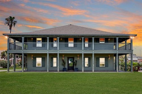 488 Margo Ln, Port Aransas, TX, 78373-5293 | Card Image