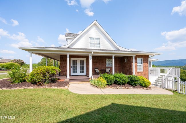 136 Landon Dr, House other with 3 bedrooms, 3 bathrooms and null parking in Mount Carmel TN | Image 63