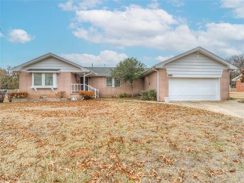 2213 Straight St, Harrah, OK, 73045-9701 | Card Image