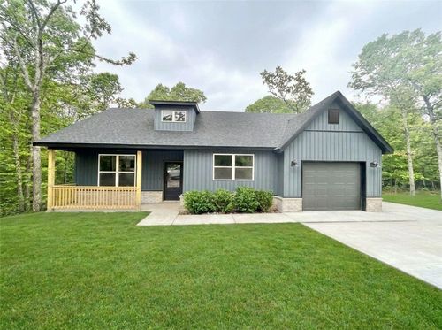 8 Naver Ln, Bella Vista, AR, 72715-3515 | Card Image