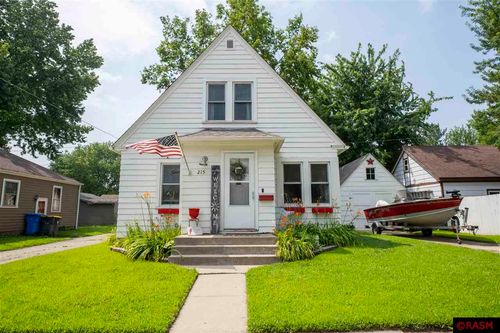 215 S Lake St, North Mankato, MN, 56003 | Card Image