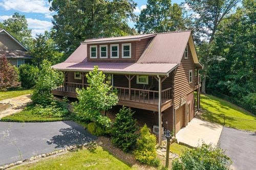 142 Rayahs Way, Quebeck, TN, 38579-2261 | Card Image