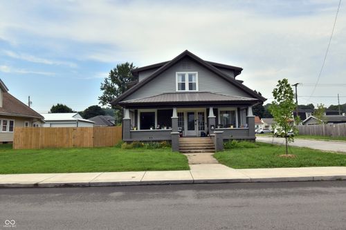 990 Washington St, Martinsville, IN, 46151-1652 | Card Image