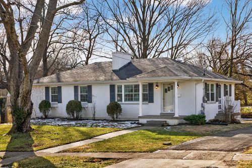 316 Dixie Mnr, Harrodsburg, KY, 40330-1924 | Card Image