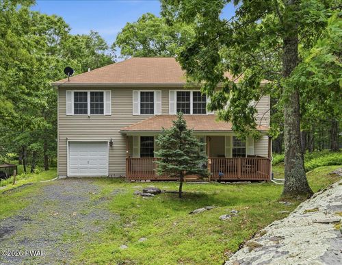 148 Mallard Path, Bushkill, PA, 18324-8243 | Card Image