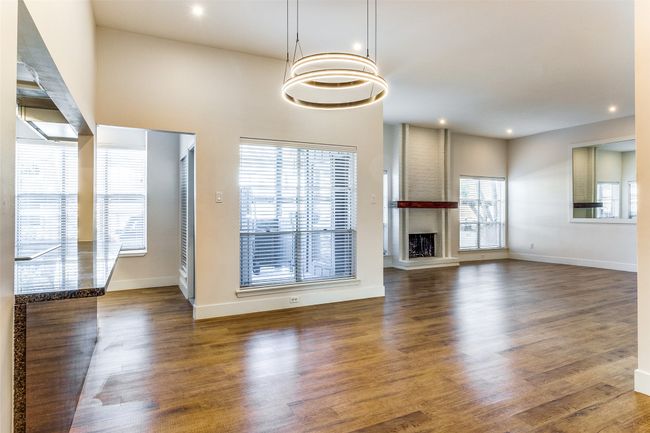 APT-102 - 10403 High Hollows Dr, Condo with 3 bedrooms, 3 bathrooms and null parking in Dallas TX | Image 5