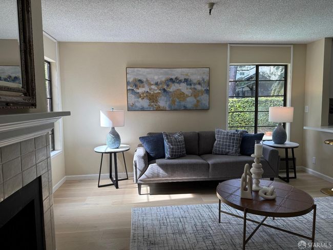 APT-104 - 735 El Camino Real, Condo with 2 bedrooms, 1 bathrooms and null parking in Burlingame CA | Image 4