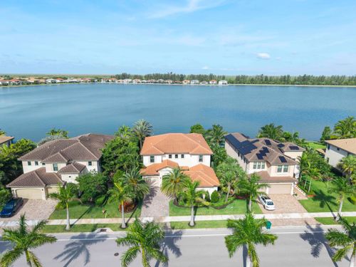 8685 Parkland Bay Dr, Parkland, FL, 33076-4877 | Card Image