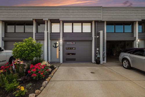 apt-4-144 Dunkley Ave, South Haven, MI, 49090-1486 | Card Image