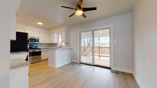 73 Laval Crt W, Lethbridge, AB, T1K4G2 | Card Image