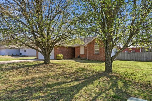 121 Holly Cir, Willard, MO, 65781-9301 | Card Image