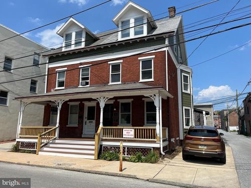 27 S Darlington St, WEST CHESTER, PA, 19382-2922 | Card Image