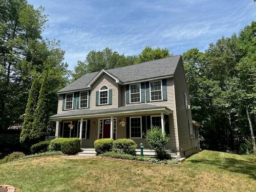 6 Whitetail Ln, Chester, NH, 03036-8105 | Card Image