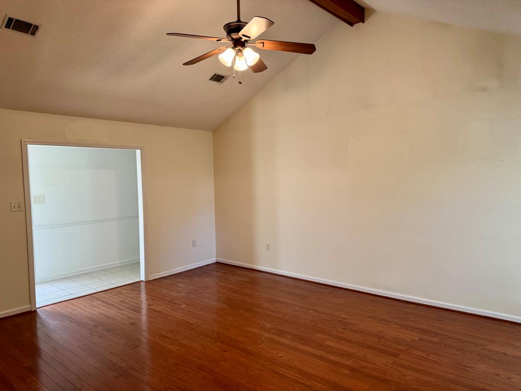 Residential in Ray City 5