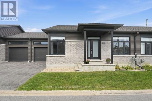 33 Solara Private, Clarence Rockland, ON, K4K1P5 | Card Image