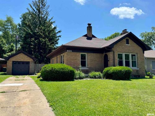 601 Compton Pkwy, Macomb, IL, 61455-3011 | Card Image