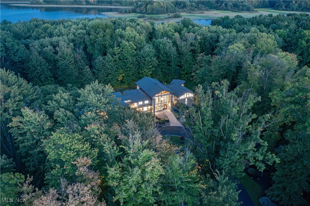 Ladue Trl, Chagrin Falls, OH 44023