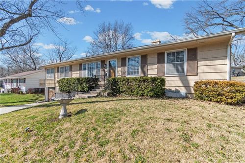 3432 Ne 46th St, Kansas City, MO, 64117-1274 | Card Image