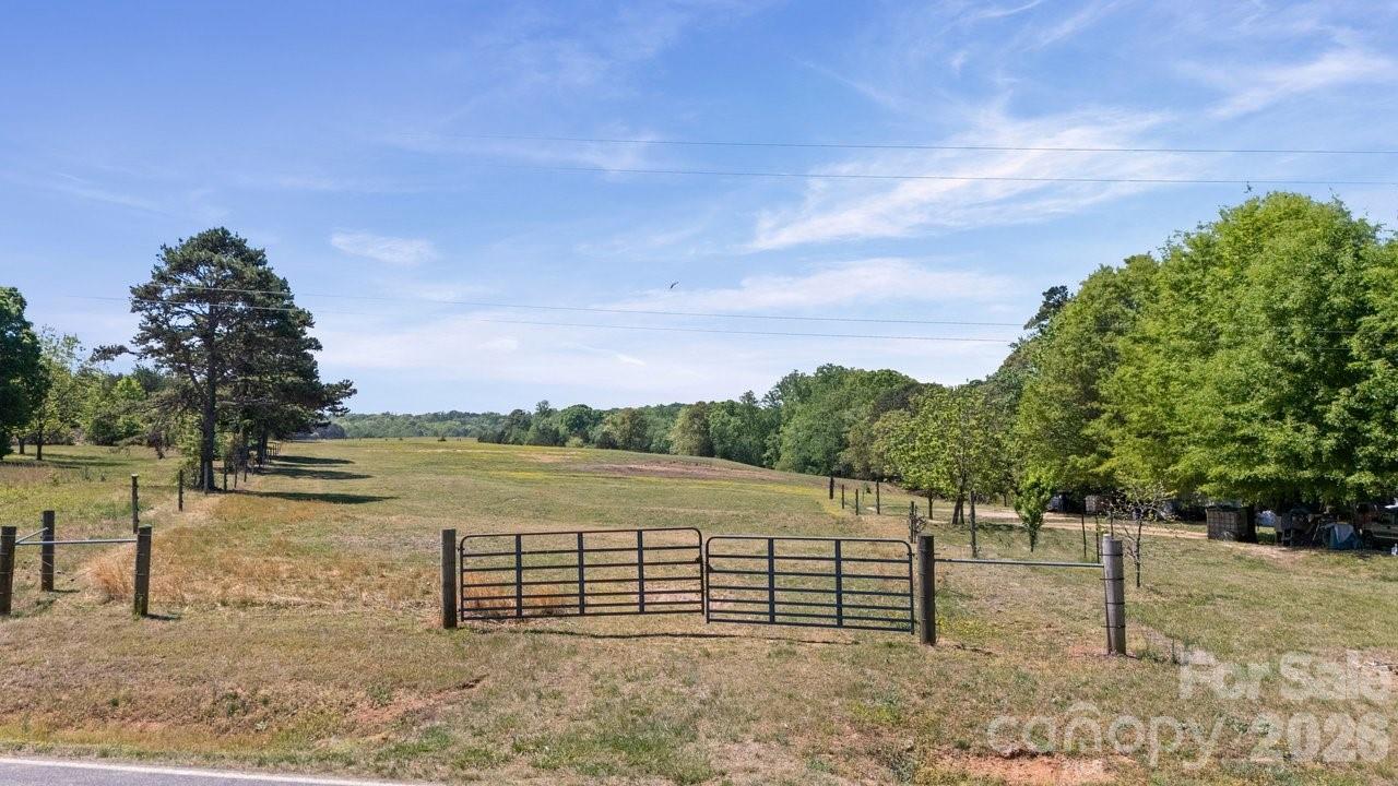 Land in Hiddenite 2