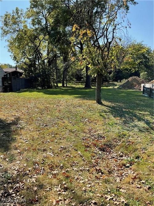 4532 Anderson Rd, South Euclid, OH, 44121-3803 | Card Image