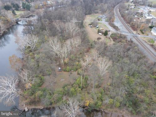 131 N Main St, DOUGLASSVILLE, PA, 19518-7101 | Card Image