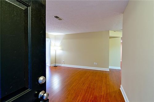 1808 Augusta Dr Se, Marietta, GA, 30067-8213 | Card Image