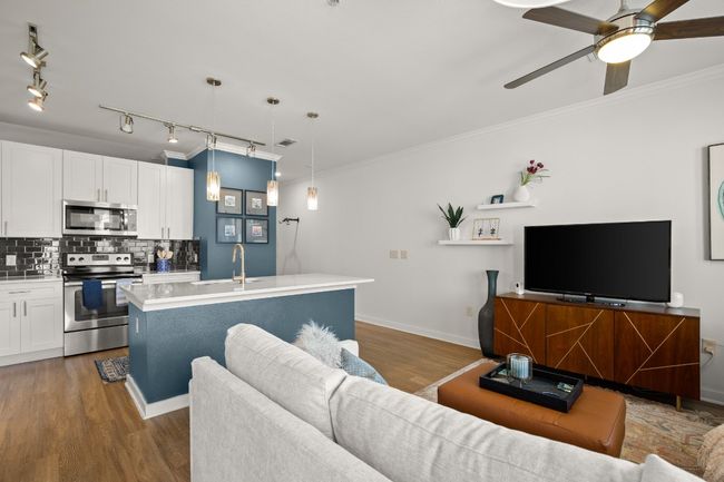 UNIT-3038 - 1900 Barton Springs Rd, Condo with 1 bedrooms, 1 bathrooms and 1 parking in Austin TX | Image 15