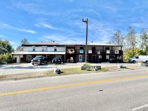 330 N Highway 1651, Whitley City, KY, 42653-4212 | Card Image