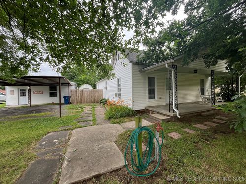 610 Washington Ave, Krebs, OK, 74554 | Card Image