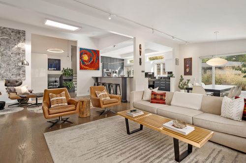 2276 Hoxton Ct, Upper Arlington, OH, 43220-4739 | Card Image