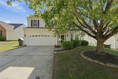6005 Elderbush Dr, Greensboro, NC, 27405-8234 | Card Image