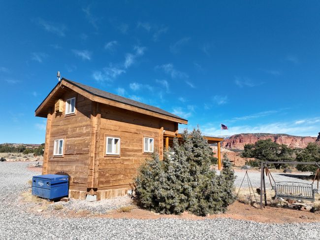 View of home's exterior with a mountain view | Image 39