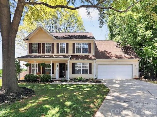 9715 Castle Terrace Ct, Charlotte, NC, 28215-7392 | Card Image