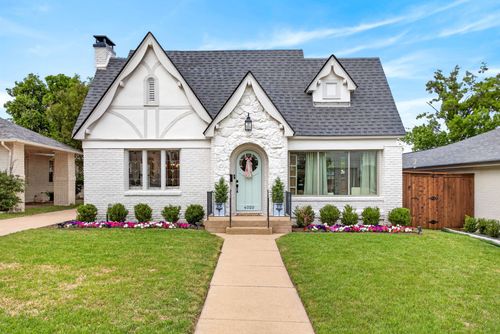 4020 Bunting, Fort Worth, TX, 76107 | Card Image