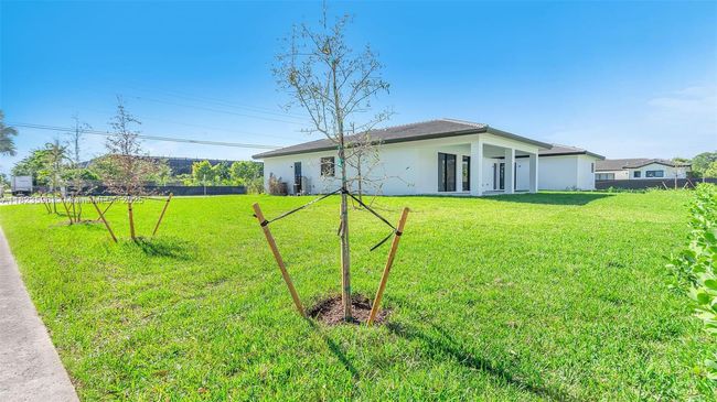15455 Sw 232 Nd St, House other with 5 bedrooms, 4 bathrooms and null parking in Miami FL | Image 51