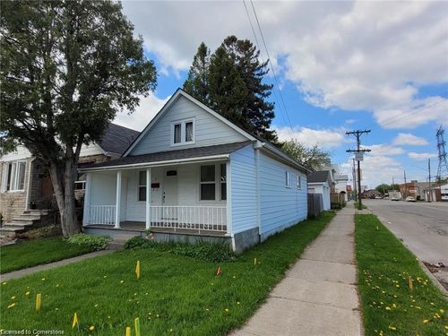 2 Craigroyston Rd, Hamilton, ON, L8H1A3 | Card Image