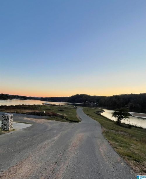 302302a-535 Lake Pointe Dr, LINCOLN, AL, 35096 | Card Image