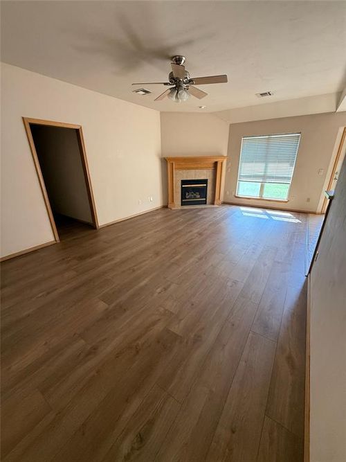 716 Eastridge Dr, Yukon, OK, 73099-0902 | Card Image