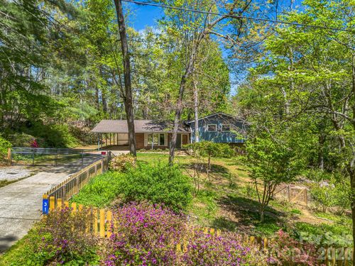 31 Firefly Ln, Saluda, NC, 28773-0587 | Card Image
