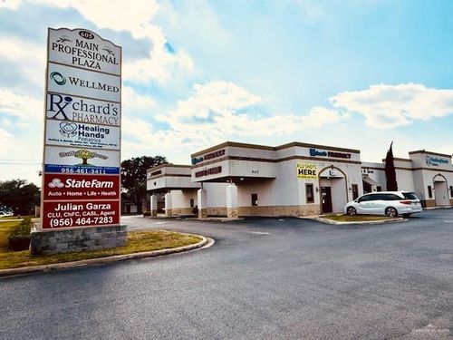 e-605 N Main St, Donna, TX, 78537-2725 | Card Image