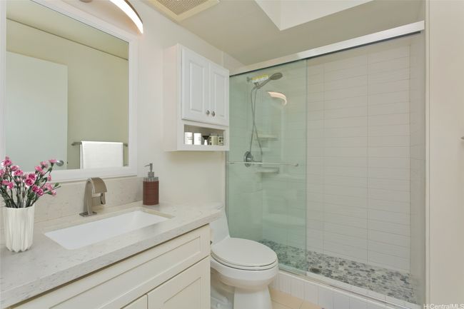 I-3903 - 1288 Kapiolani Blvd, Condo with 3 bedrooms, 2 bathrooms and 2 parking in Honolulu HI | Image 9