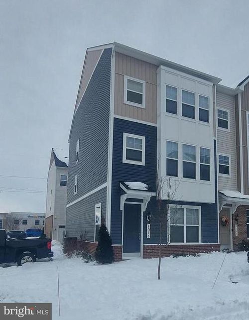 2563 Hopton Lane, FREDERICK, MD, 21701 | Card Image