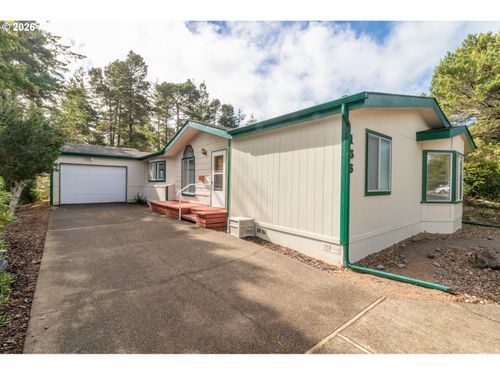 136 43rd Way, Florence, OR, 97439-9283 | Card Image