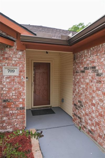 View of exterior entry | Image 3