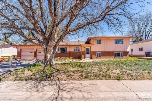 48 Cornell Cir, Pueblo, CO, 81005-1642 | Card Image