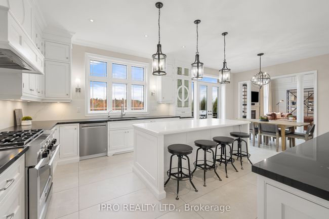 24 Bluff Trail, House other with 5 bedrooms, 7 bathrooms and 3 parking in Nobleton ON | Image 13